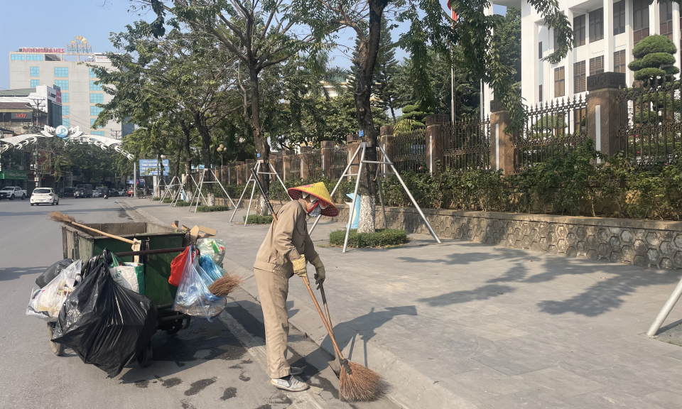 Công ty CP Môi trường đô thị Cẩm Phả: Nỗ lực cùng chung tay xây dựng thành phố xanh- sạch- đẹp.