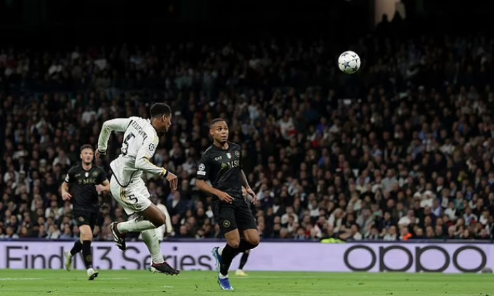Kết quả Real Madrid 4-2 Napoli: Không thể cản Kền Kền