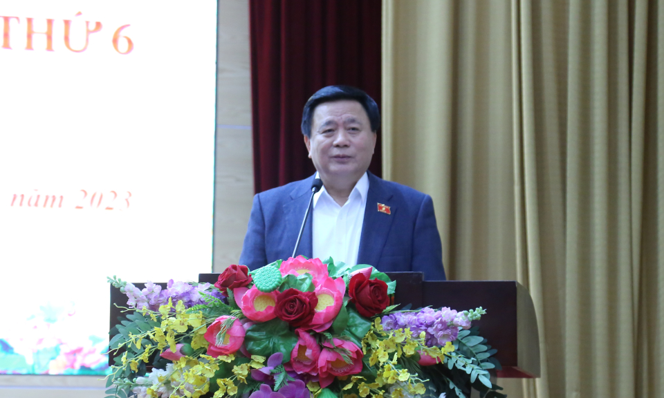 Uỷ viên Bộ Chính trị Nguyễn Xuân Thắng tiếp xúc cử tri TP Hạ Long