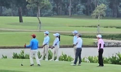 Vụ lãnh đạo đi chơi golf trong giờ làm: Tỉnh Bắc Ninh báo cáo Phó thủ tướng