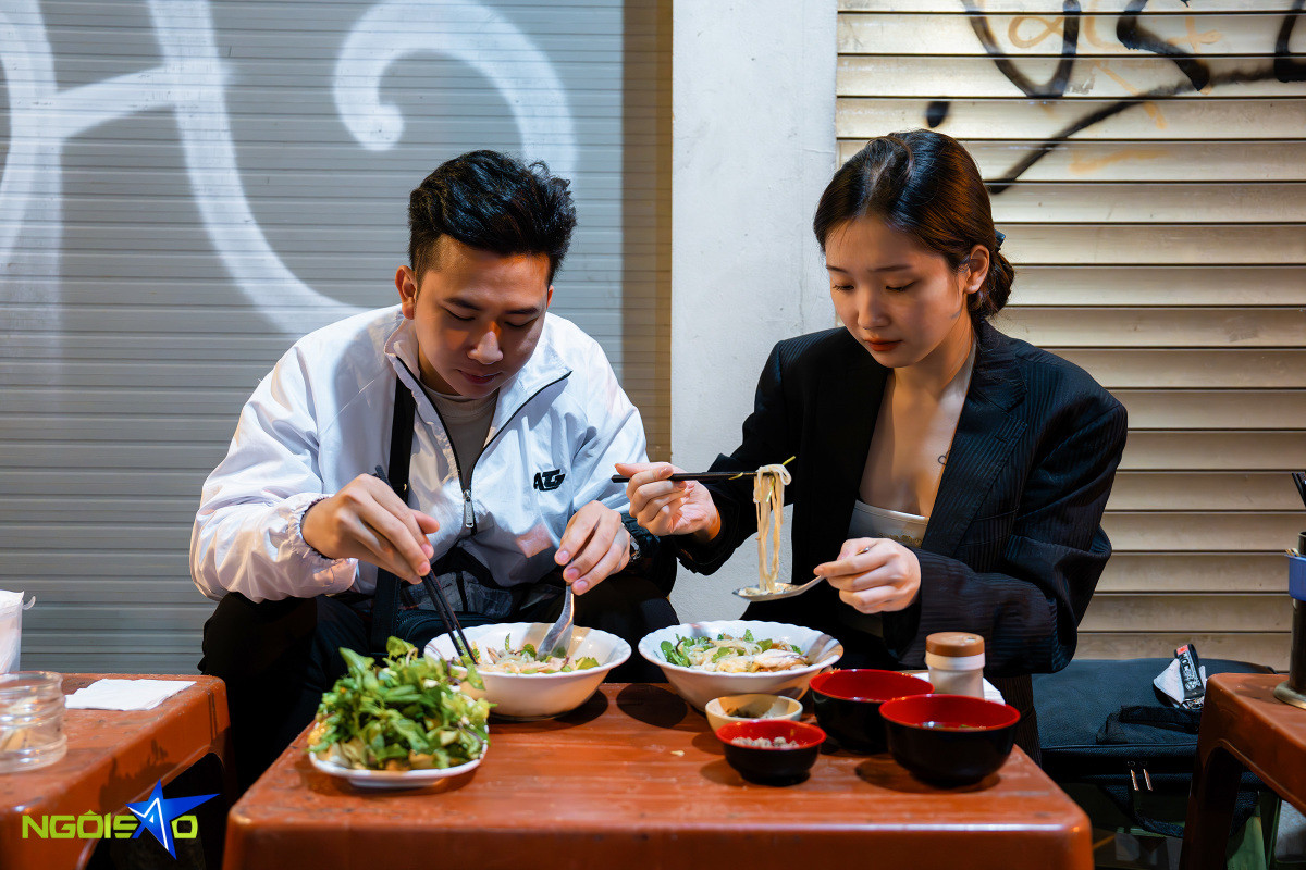 Tradition redefined by Hanoi’s mixed chicken pho