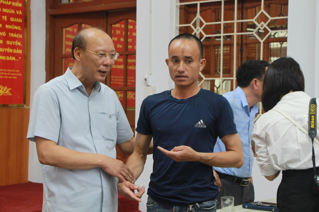 Lãnh đạo thị xã Quảng Yên quan tâm lắng nghe ý kiến, kiến nghị của người dân