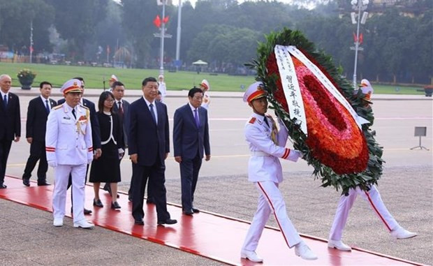 Chinese Party General Secretary and President pays tribute to President Ho Chi Minh hinh anh 1