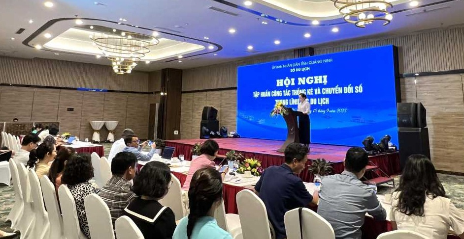 Sở Du lịch tỉnh Quảng Ninh tổ chức Hội nghị tập huấn công tác Thống kê và Chuyển đổi số trong lĩnh vực du lịch