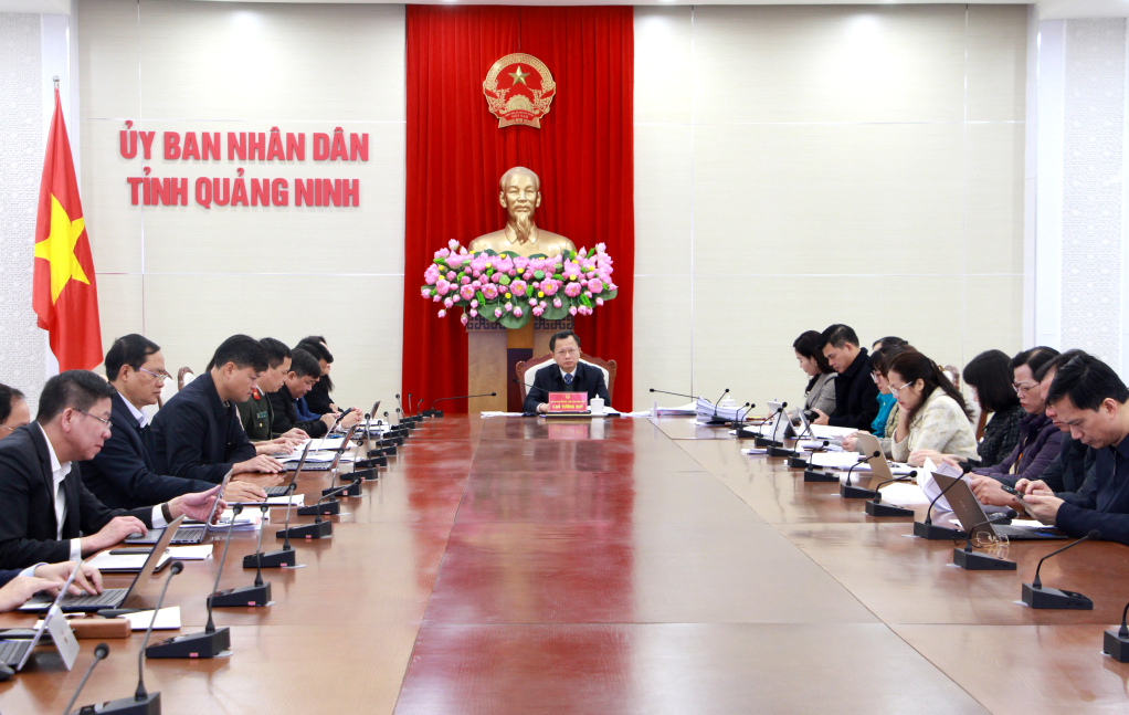 Đồng chí Cao Tường Huy, Chủ tịch UBND tỉnh chủ trì tại điểm cầu Quảng Ninh.