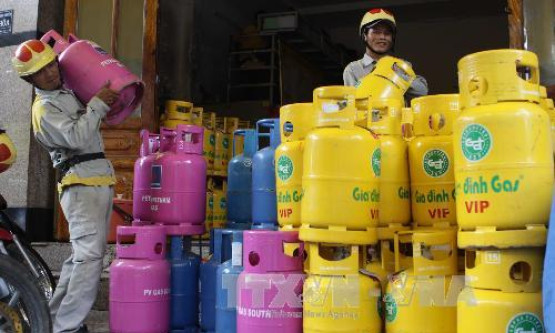 Giá gas bán lẻ trong nước tháng 12 'đứng im'