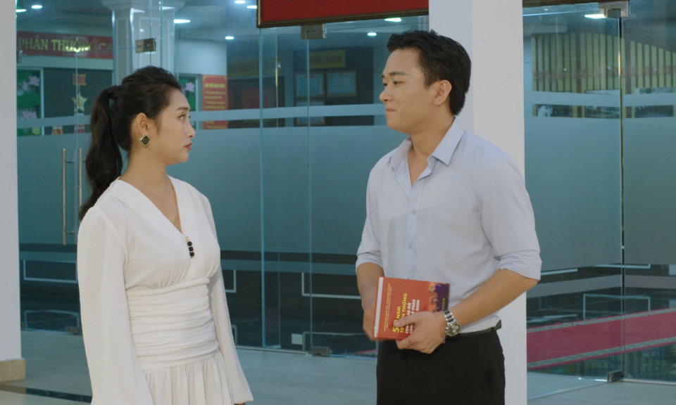 Tập 4 phim "Bình minh đang lên": Hùng Cường ra sức chinh phục cô nàng đỏng đảnh Trúc Ngân