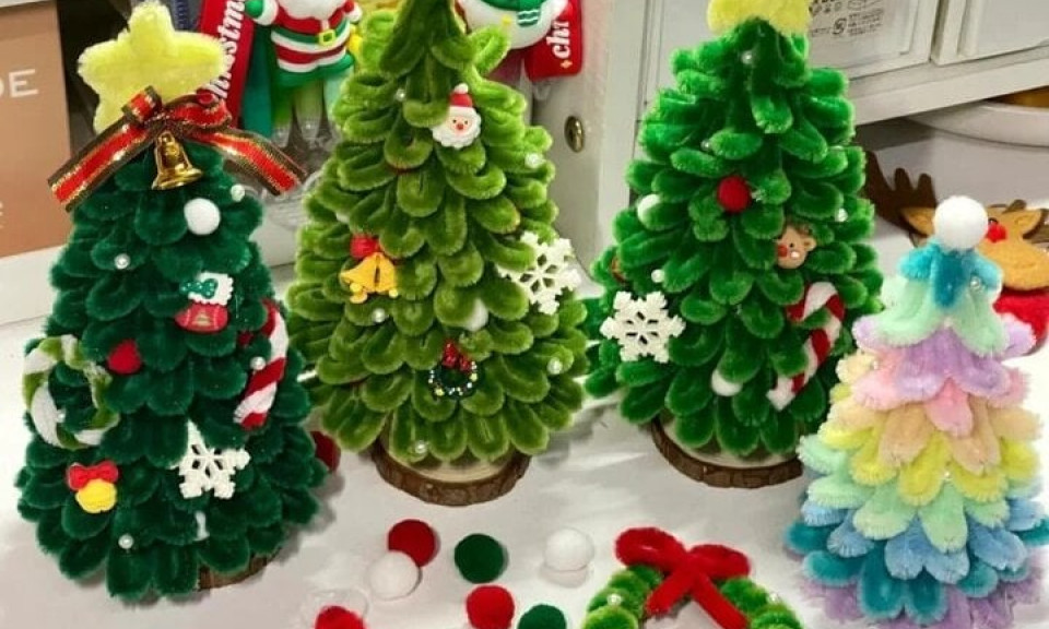 Sốt xình xịch trào lưu làm cây thông Noel bằng kẽm nhung