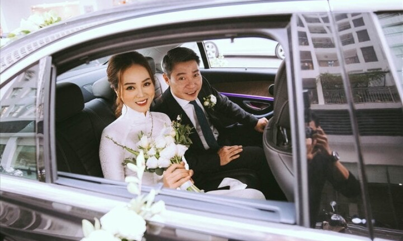 Vợ NSND Công Lý tiết lộ về đám cưới 3 năm trước: Bạn bè ai cũng cản