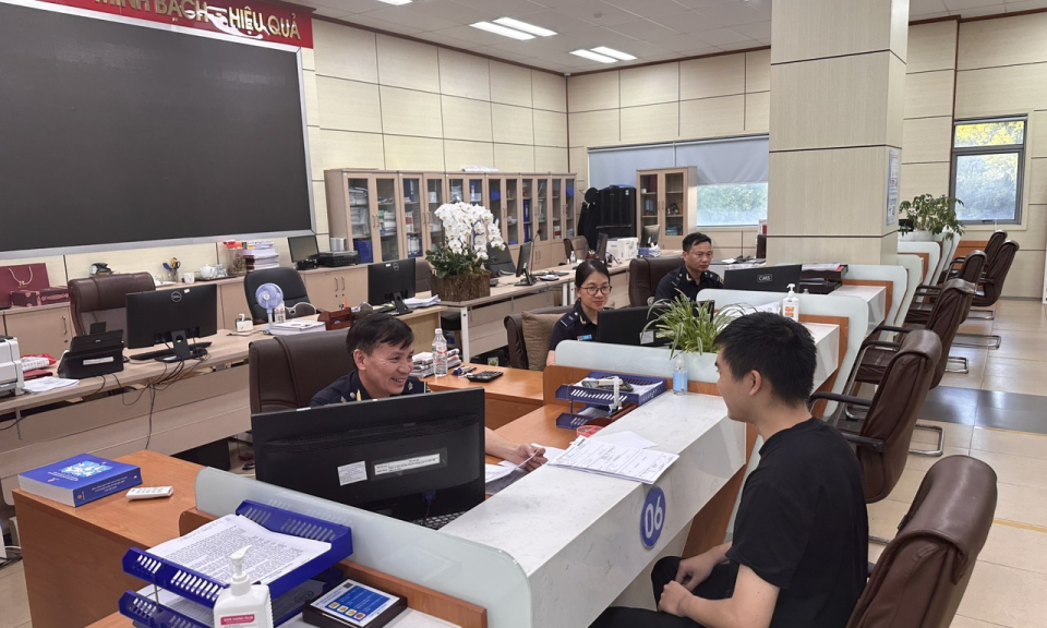 Chi cục Hải quan Cửa khẩu Móng Cái: Đến ngày 30/11, thu ngân sách Nhà nước đạt 1.456 tỷ đồng