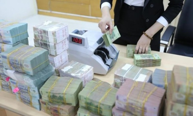 Sốc vì lãi suất huy động giảm quá nhanh và mạnh
