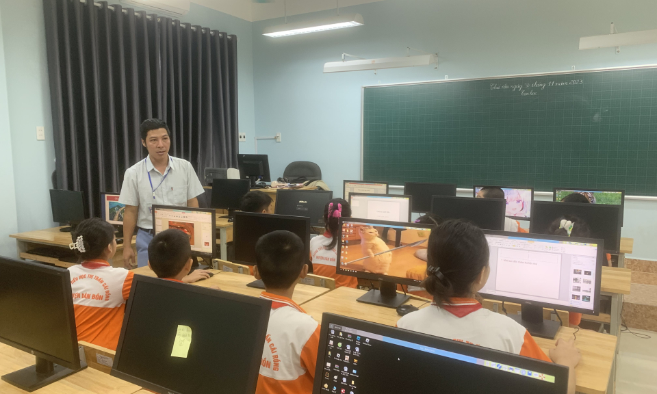 Trường Tiểu học thị trấn Cái Rồng: Thi đua "Dạy tốt - Học tốt"