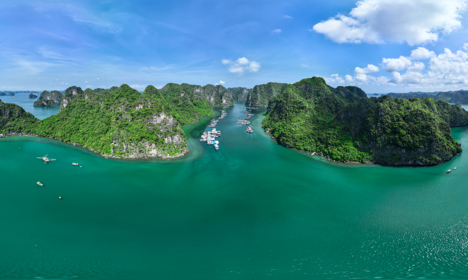 "Cần bảo tồn di sản văn hoá gắn với phát triển du lịch bền vững"