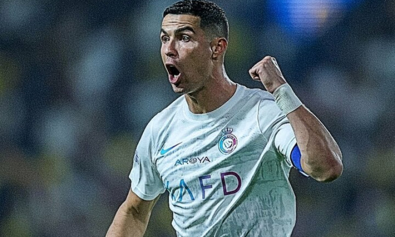 Ronaldo lập kỷ lục trong trận thắng đậm của Al Nassr
