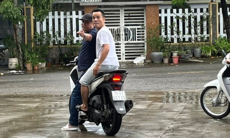 Hai gã côn đồ hành hung nhân viên cây xăng ở Huế