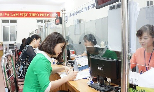Có thể tự làm thủ tục giảm trùng thời gian đóng BHXH không?