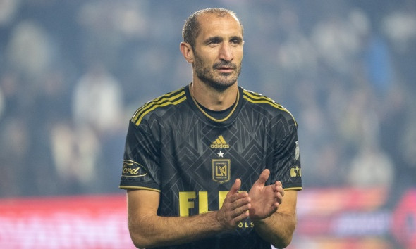 Chiellini tuyên bố giải nghệ
