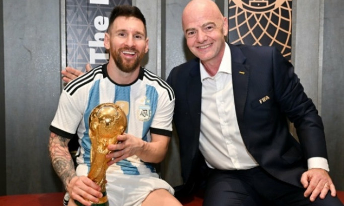 FIFA đưa ra yêu cầu đặc biệt với Messi