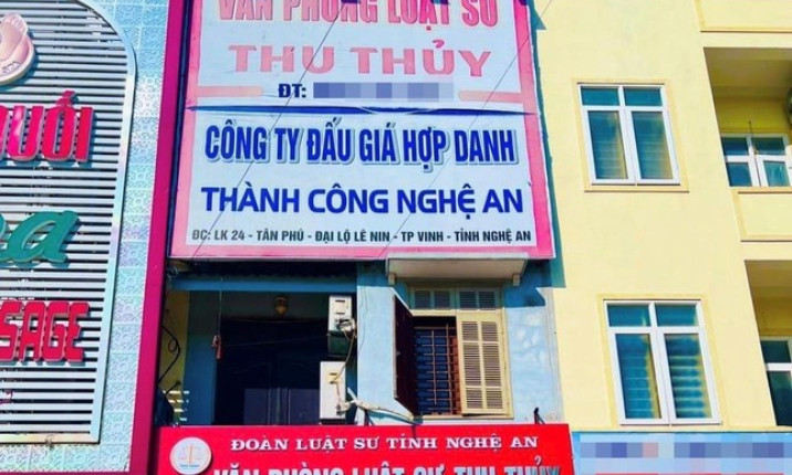 Một luật sư bị khởi tố về tội lừa đảo