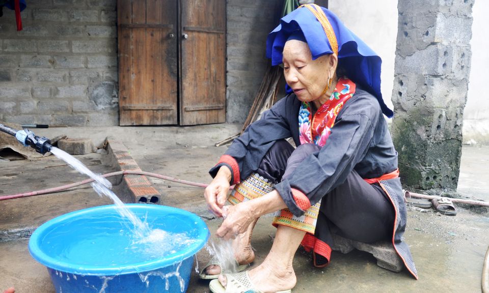 Nâng cao tỷ lệ hộ dân tộc thiểu số được sử dụng nước sạch
