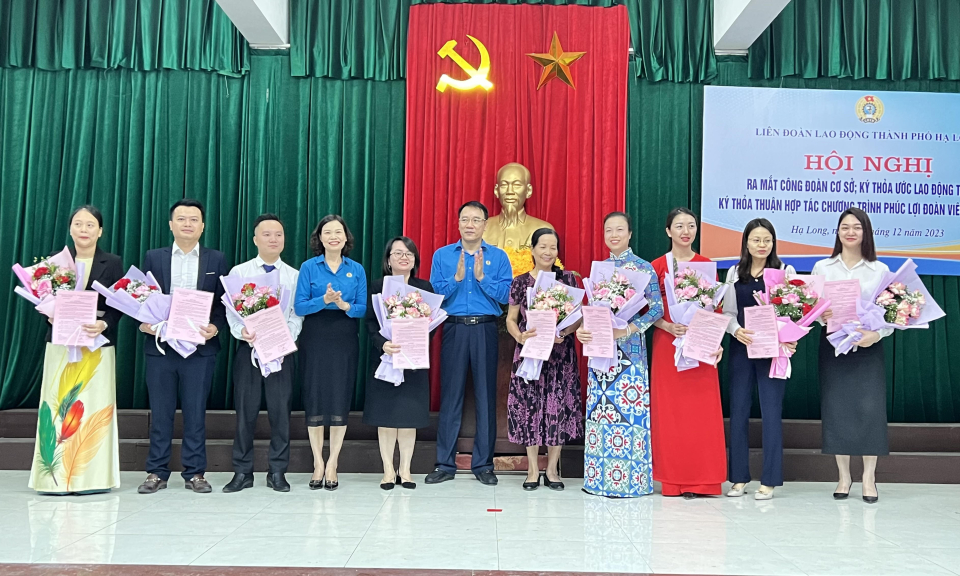 LĐLĐ Hạ Long: Ra mắt 10 công đoàn cơ sở và ký kết thỏa ước lao động tập thể