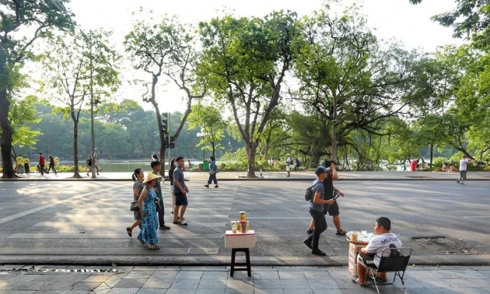 Dự báo thời tiết ngày 15/12: Các tỉnh Bắc Bộ nắng nóng 30 độ C