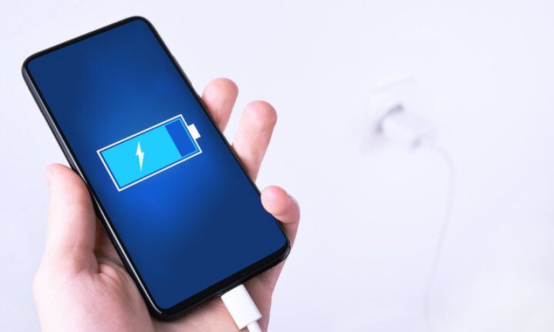 Cách khắc phục pin điện thoại sạc mãi không đầy