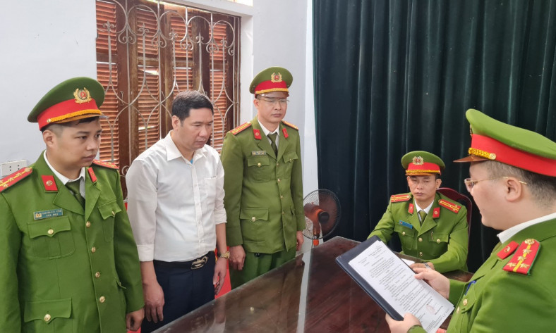 Bắt giám đốc kho bạc huyện lừa đảo chiếm đoạt tiền tỉ