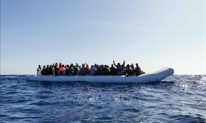 Ít nhất 61 người di cư mất tích ngoài khơi Libya