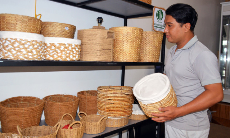 Khởi nghiệp từ bẹ chuối khô