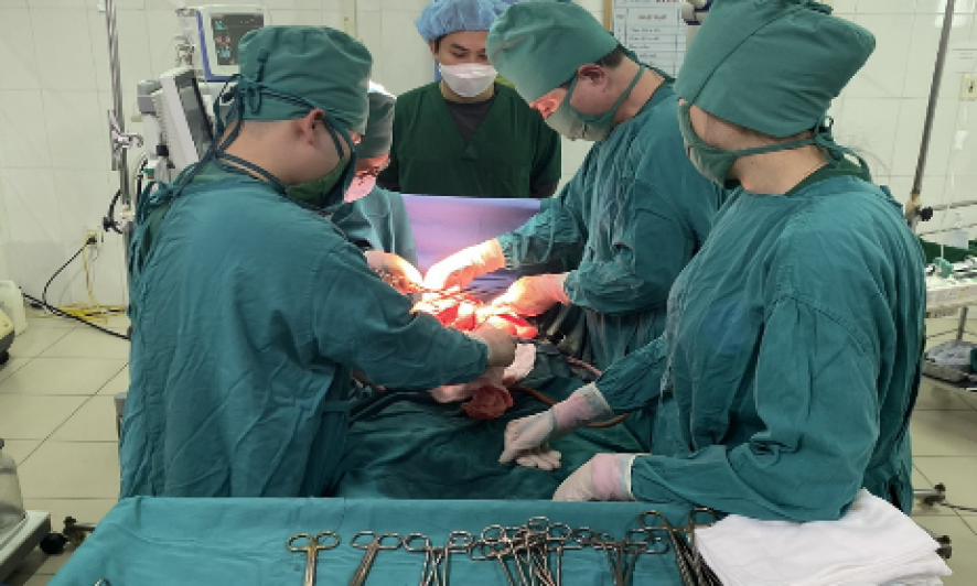 Đẩy mạnh nghiên cứu ứng dụng KHKT, nâng cao chất lượng khám chữa bệnh