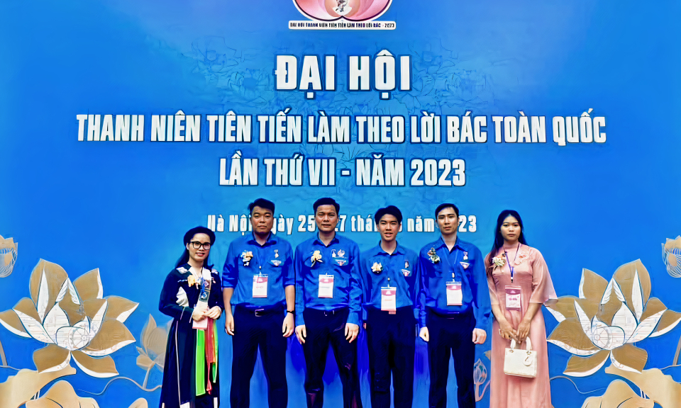 Thanh niên tiên tiến làm theo lời Bác