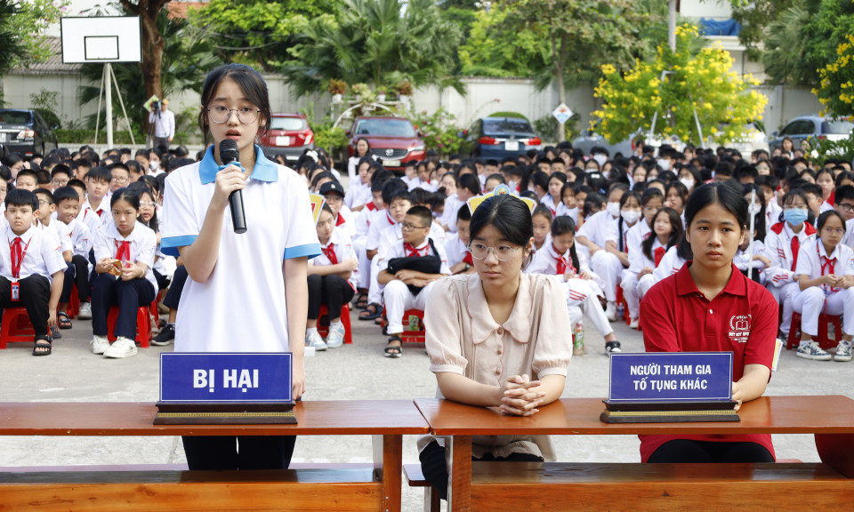 Trường THCS Hoà Lạc (TP Móng Cái): Tuyên truyền phòng chống mua bán người