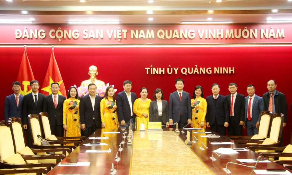Gặp mặt Đoàn đại biểu dự Đại hội Hội Nông dân Việt Nam lần thứ VIII
