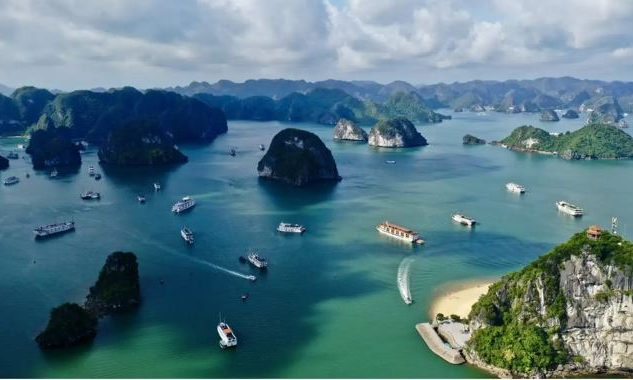 Top 10 activities to do while in Ha Long Bay
