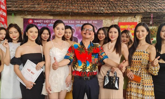 Phim hài Tết bão hòa