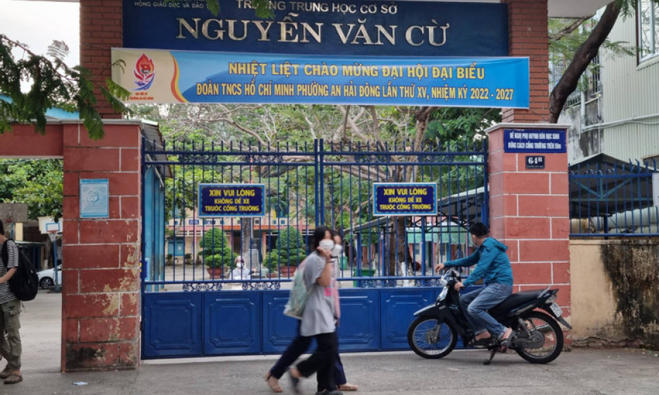 Hàng loạt giáo viên bỗng dưng bị ‘đòi' lại tiền thưởng