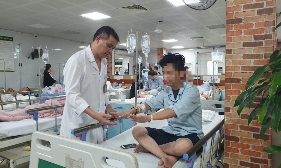 Thuốc lá điện tử gây tổn thương phổi cấp