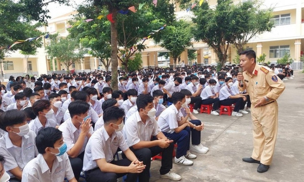 Tăng cường bảo đảm trật tự, an toàn giao thông cho lứa tuổi học sinh