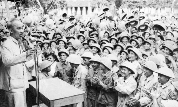 Chủ tịch Hồ Chí Minh - Người sáng lập và rèn luyện Quân đội nhân dân Việt Nam