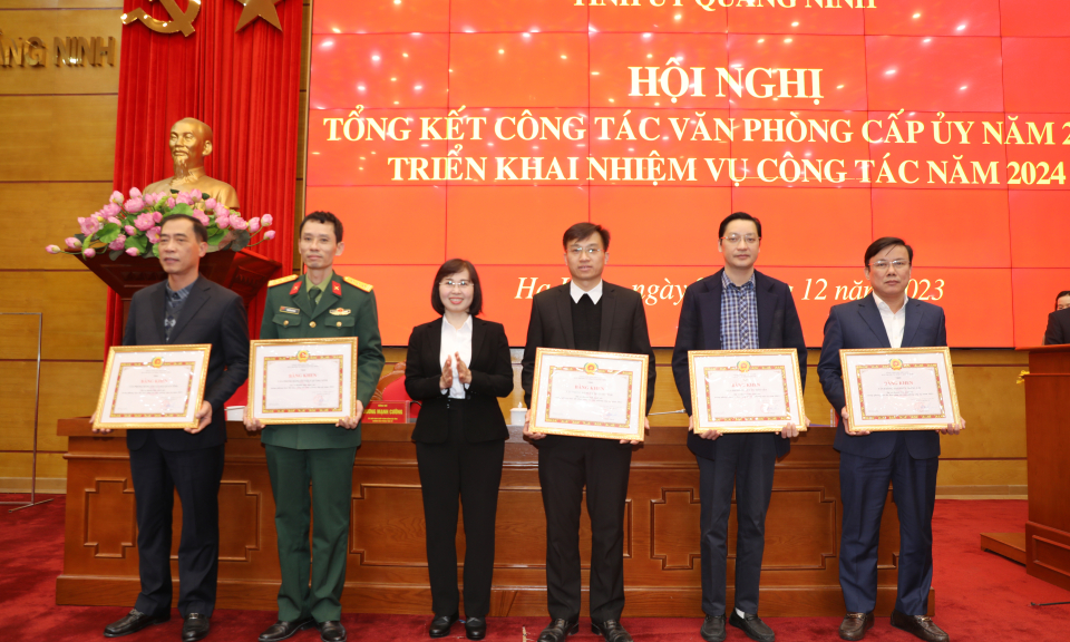Tổng kết công tác Văn phòng cấp ủy