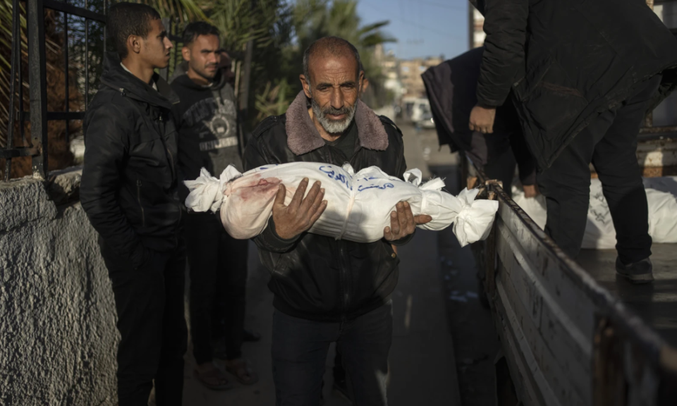 Israel không kích 2 ngôi nhà ở Gaza, 76 người trong một đại gia đình thiệt mạng