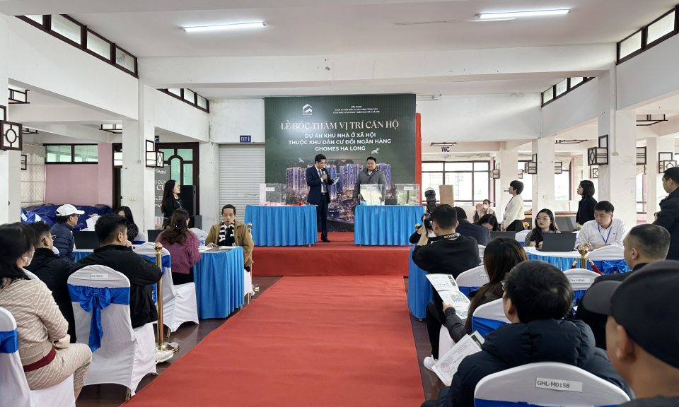 Bốc thăm vị trí căn hộ dự án nhà ở xã hội tại đồi Ngân hàng 