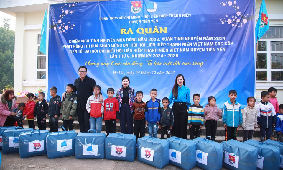 Thanh niên Tiên Yên ra quân tình nguyện 