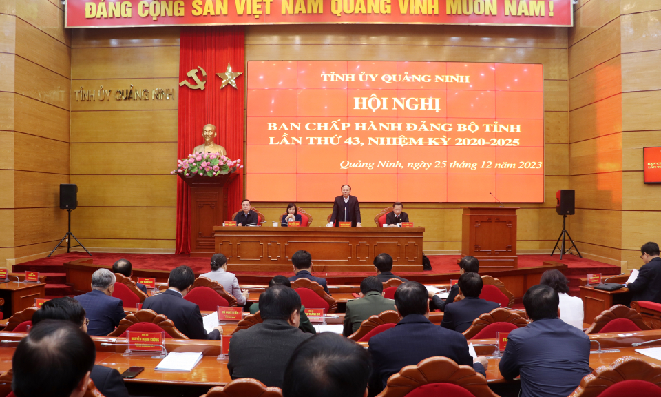 Lấy phiếu tín nhiệm đối với các đồng chí Ủy viên Ban Thường vụ Tỉnh ủy