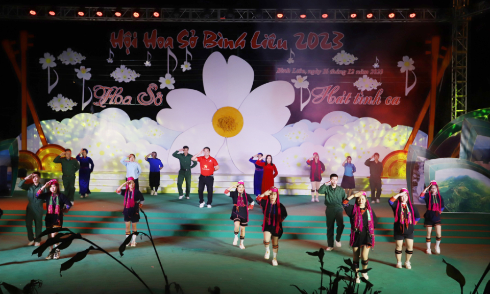 Binh Lieu's So Flower Festival: Impressive folk games