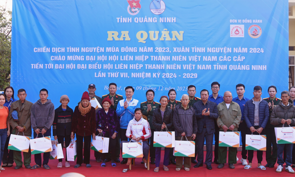 Tình nguyện xung kích vì cuộc sống cộng đồng