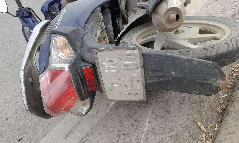 Va chạm với xe tải, người phụ nữ tử vong tại chỗ