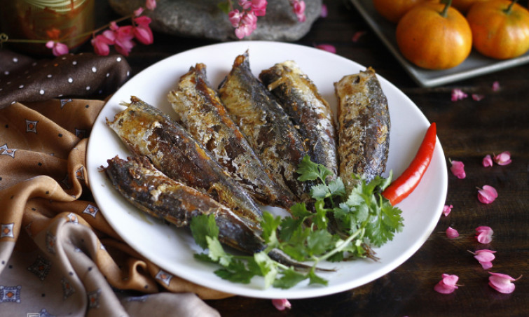 Mẹo xử lý cá khô bớt mặn