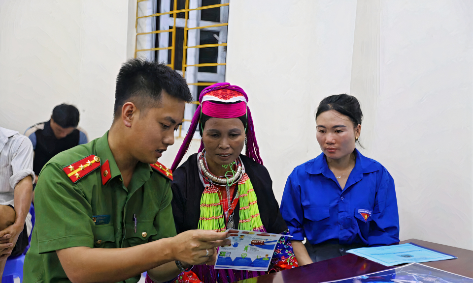 Tuổi trẻ xung kích xây dựng văn hóa giao thông